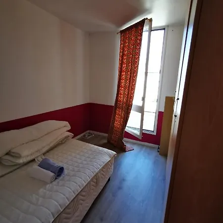 F3 De 63m² A 2 Pas De La Gare D'evry-bras De Fer Apartment